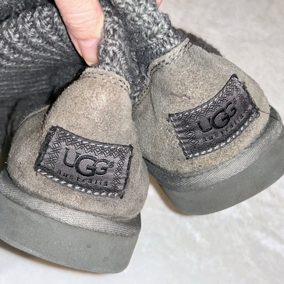 UGG Classic Cardy boots in gray 8 - Picture 5 of 13
